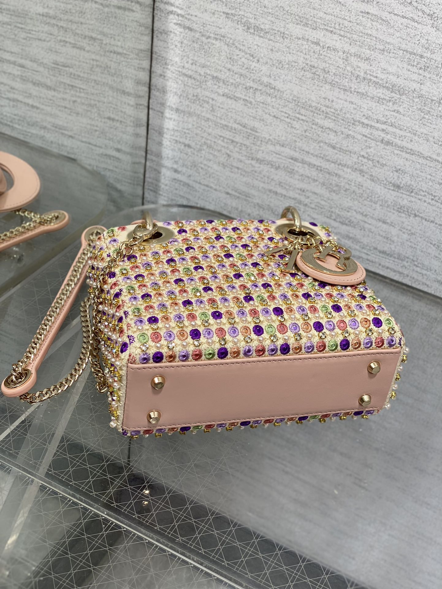 D10r Artistic Limited Edition Three-Gusset Lady D10r Bag with Heavy Bead Embroidery 17CM