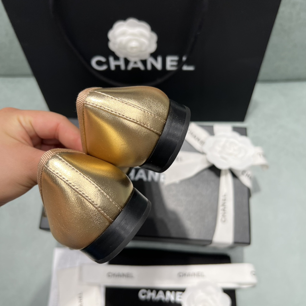 UA Ch**el BALLET FLATS