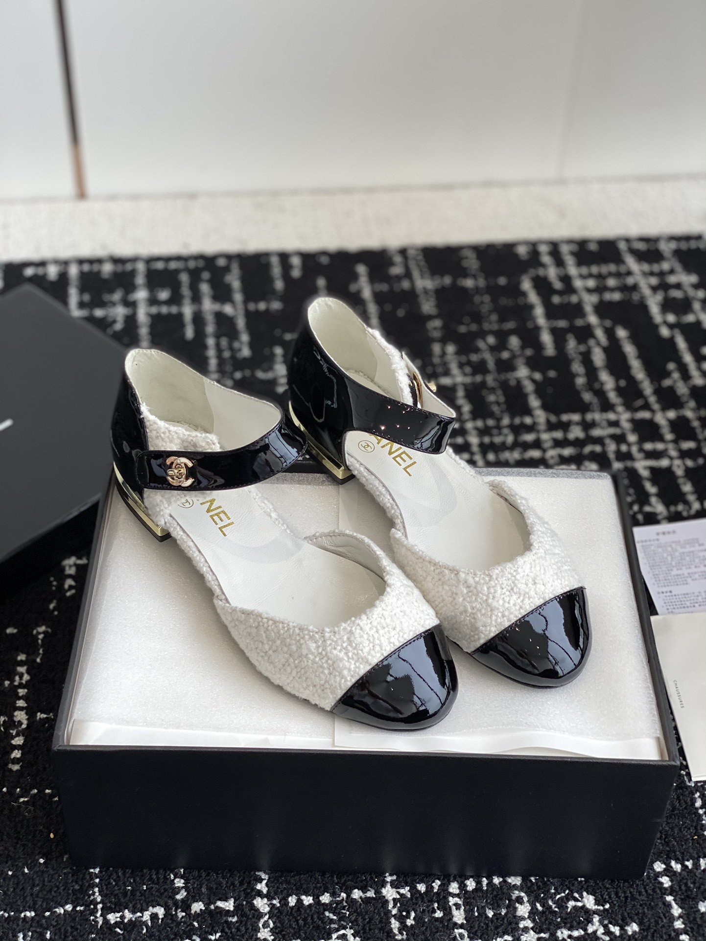 UA Ch**el MARY JANES