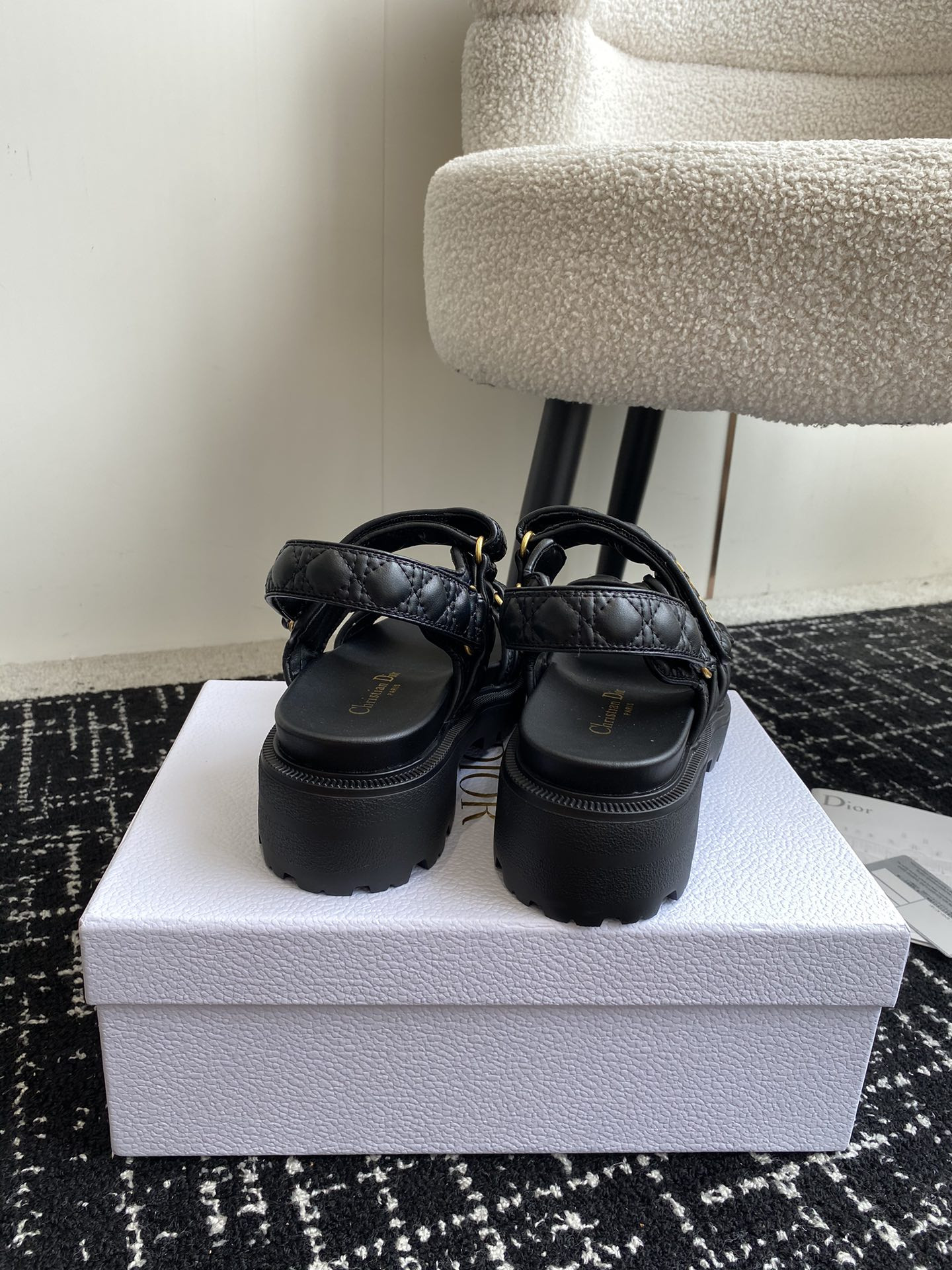 UA D10ract Platform Sandal