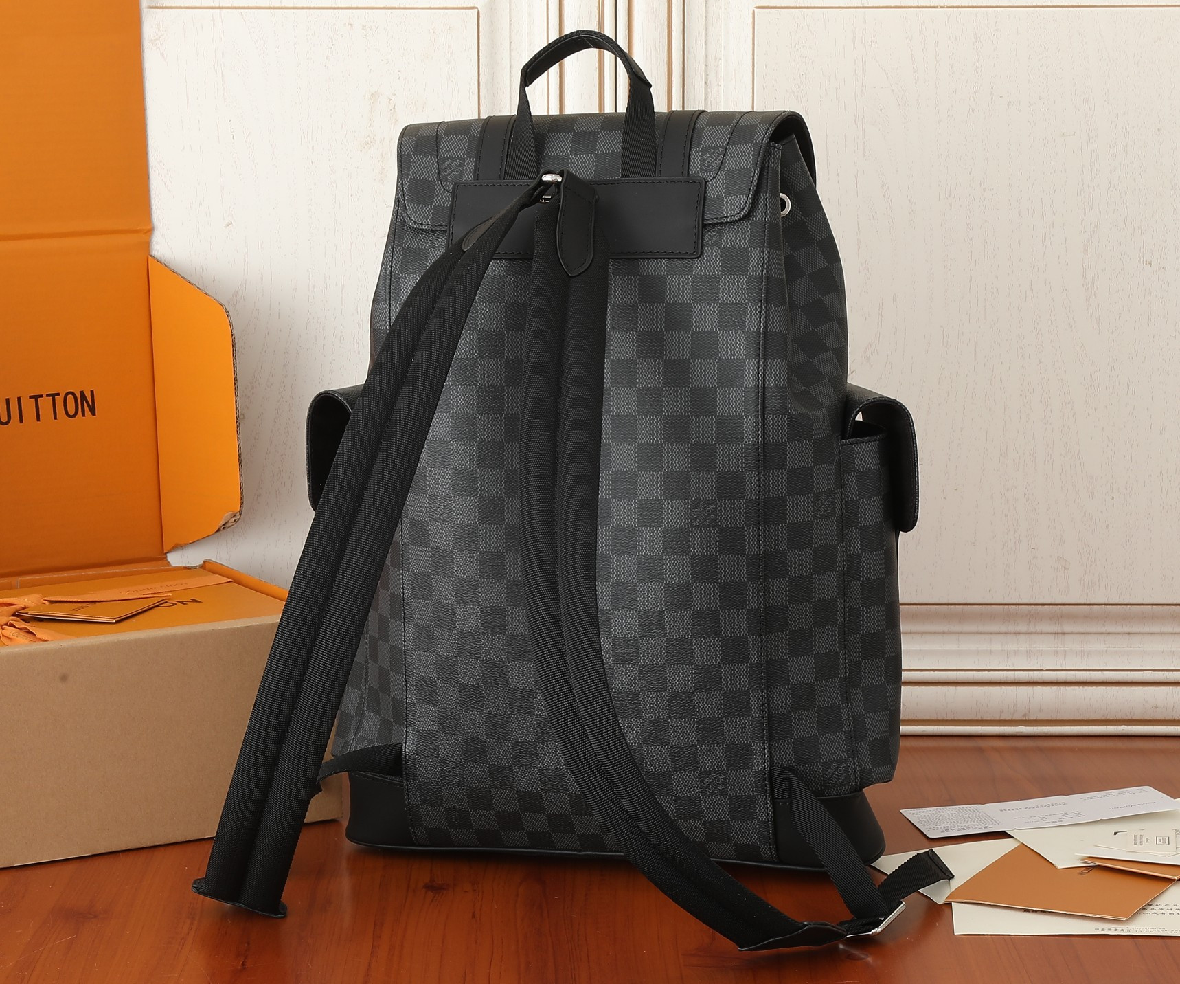 LV Christopher MM N41379 15 x 17.3 x 4.9 inches