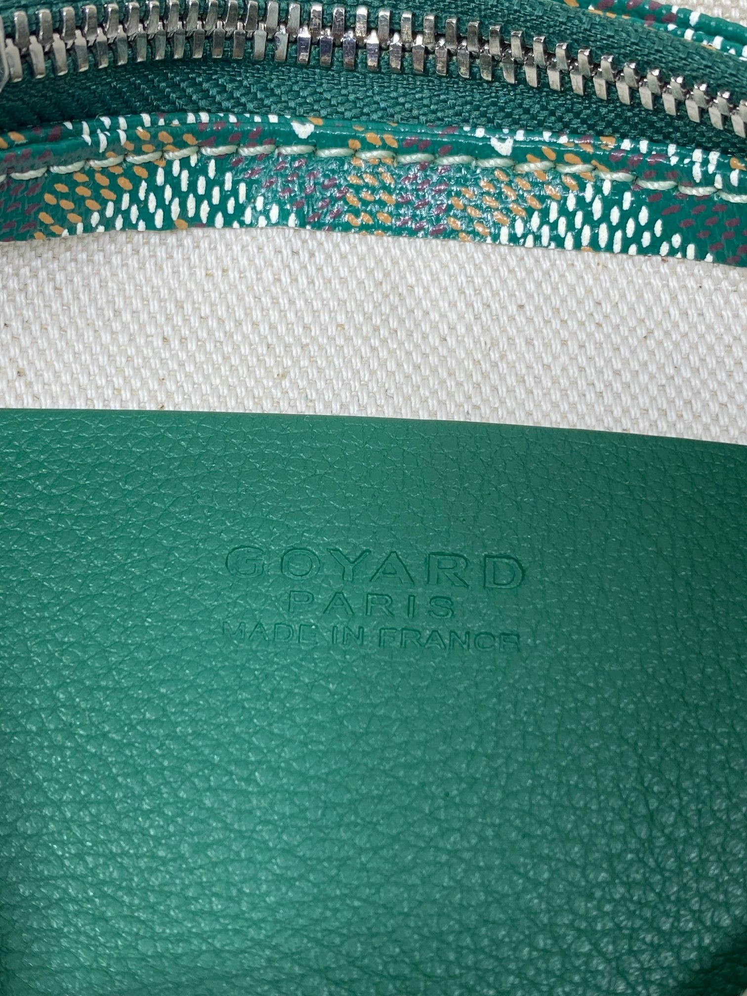 G09ard Plumet Pocket Wallet 21x14x2.5cm