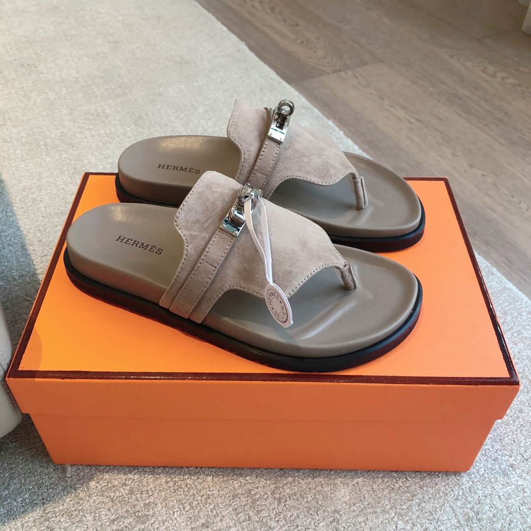 UA H**me5 Empire Sandal