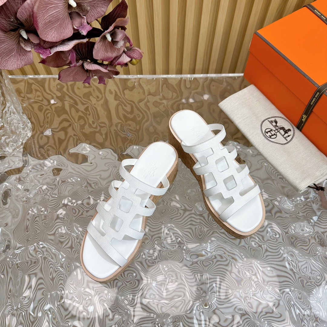 UA H**me5 Isabella 30 sandal