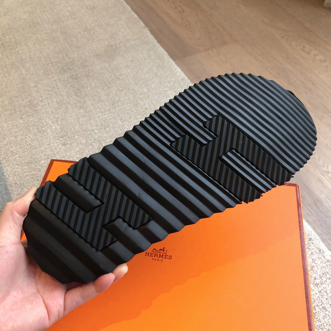 UA H**me5 Infra sandal