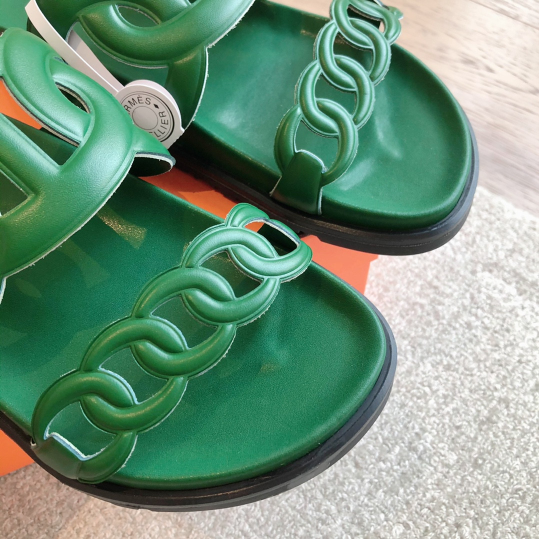 UA H**me5 Extra sandal