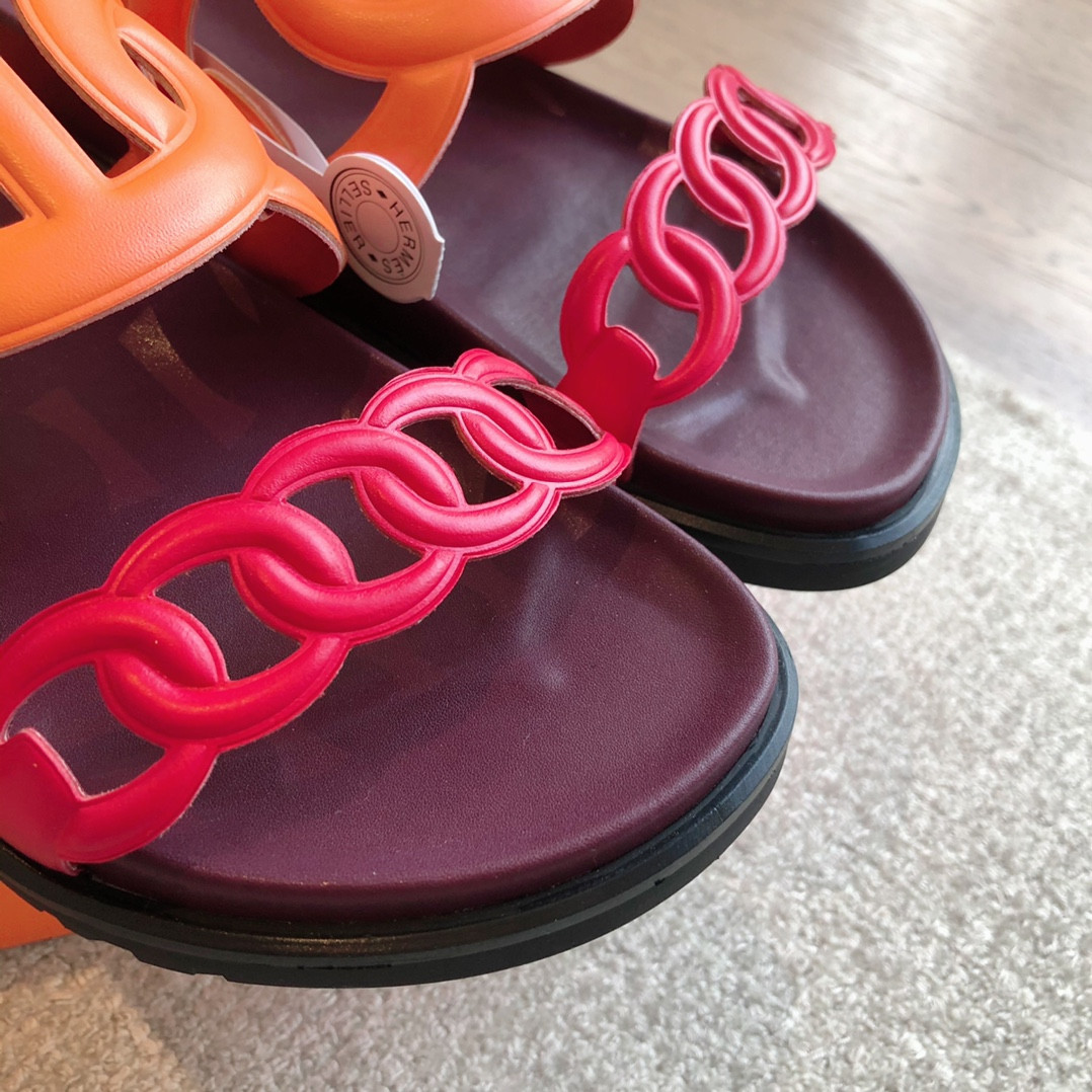 UA H**me5 Extra sandal