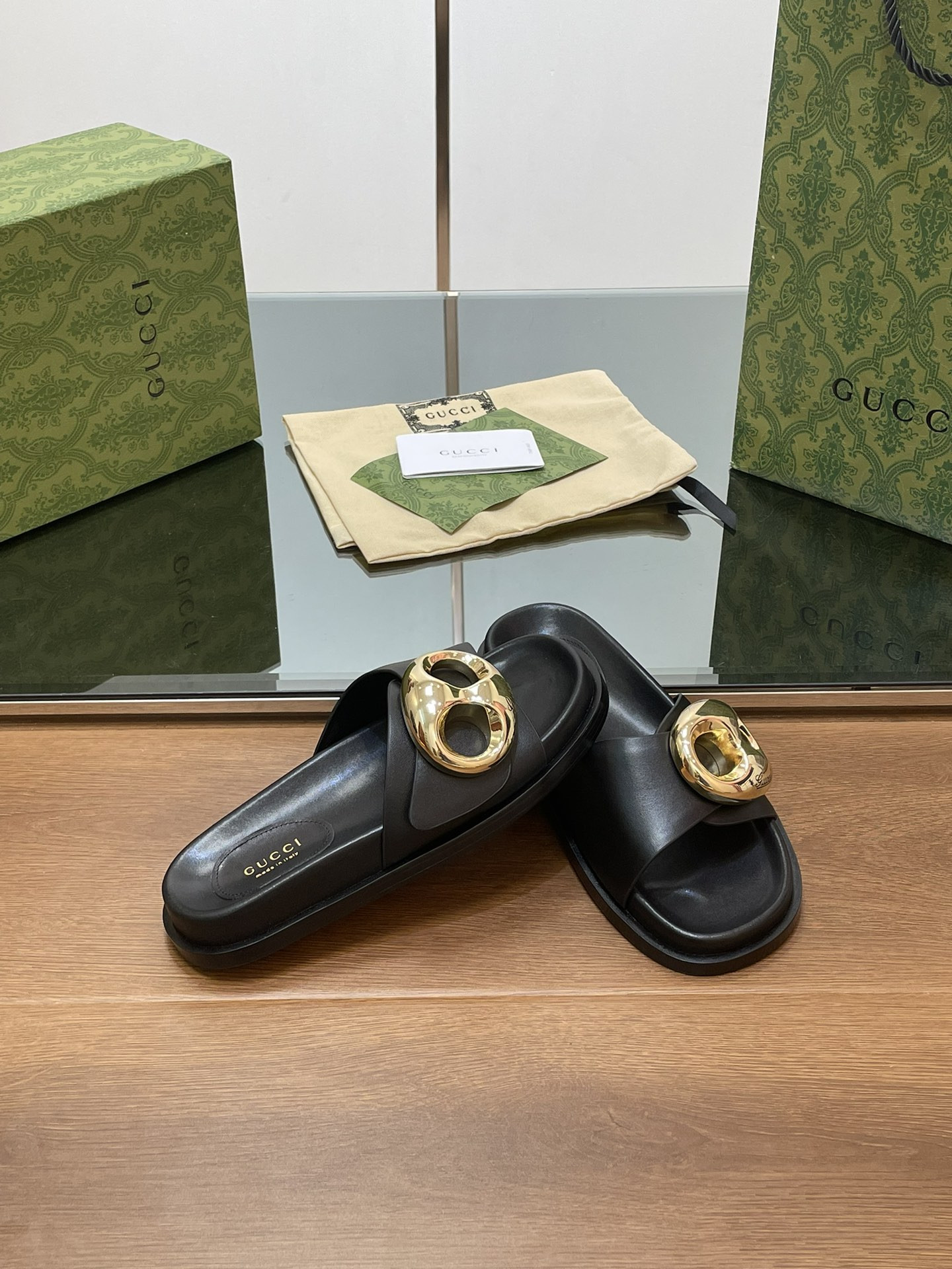 UA Gvc*1 MARINA CHAIN SLIDE SANDAL