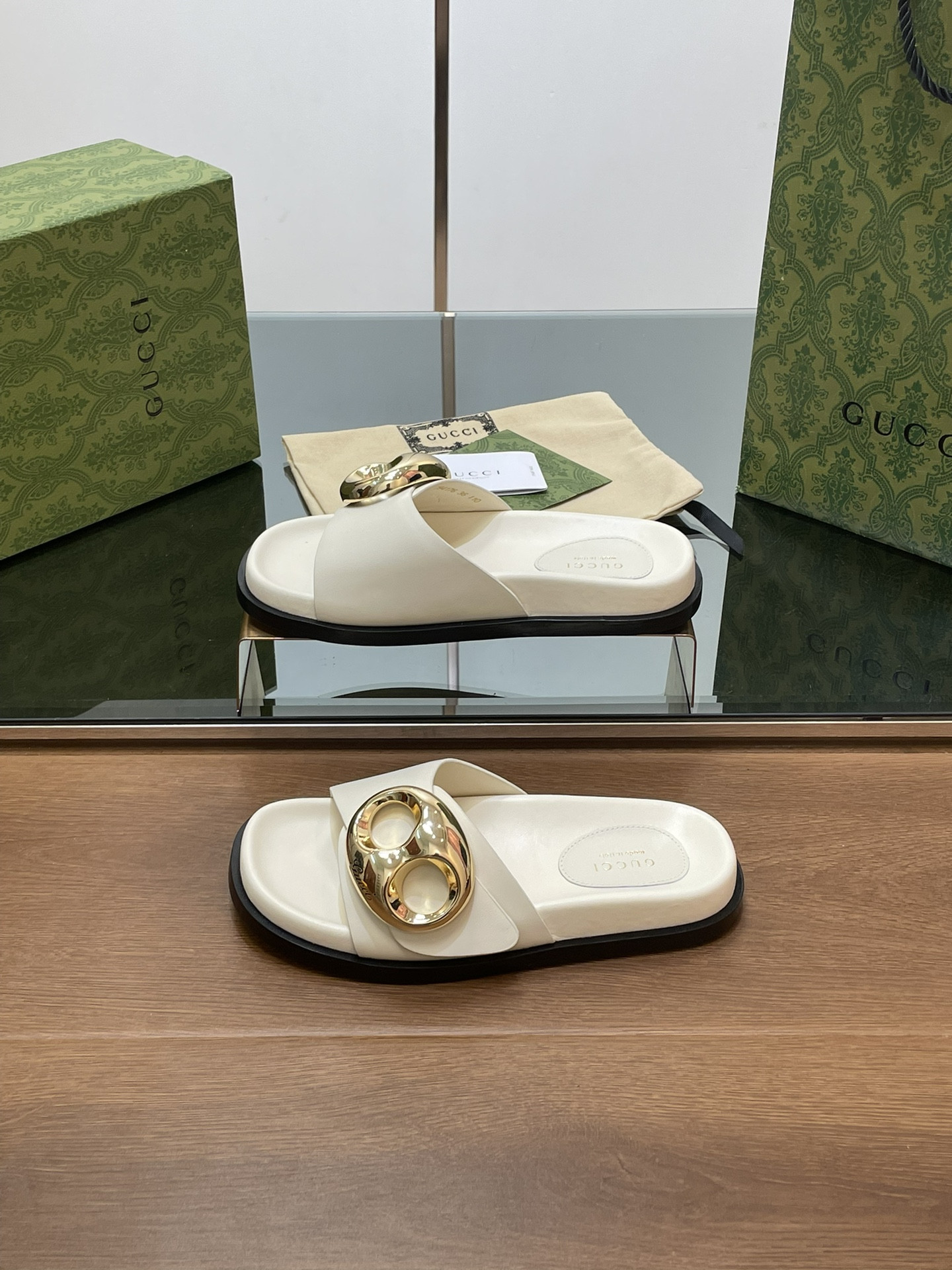 UA Gvc*1 MARINA CHAIN SLIDE SANDAL