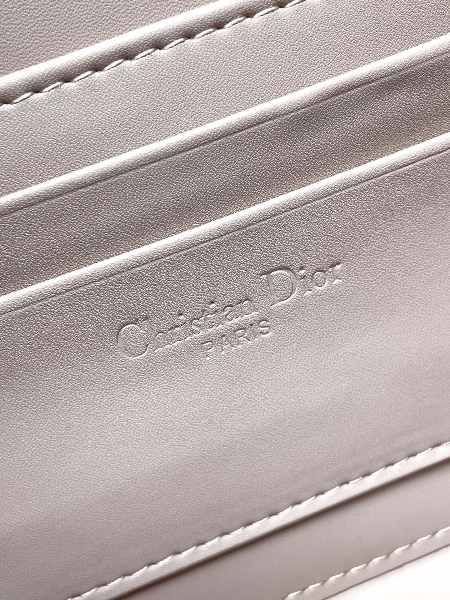 D10r Miss Daisy Mini Bag 22 x 12.5 x 4 cm