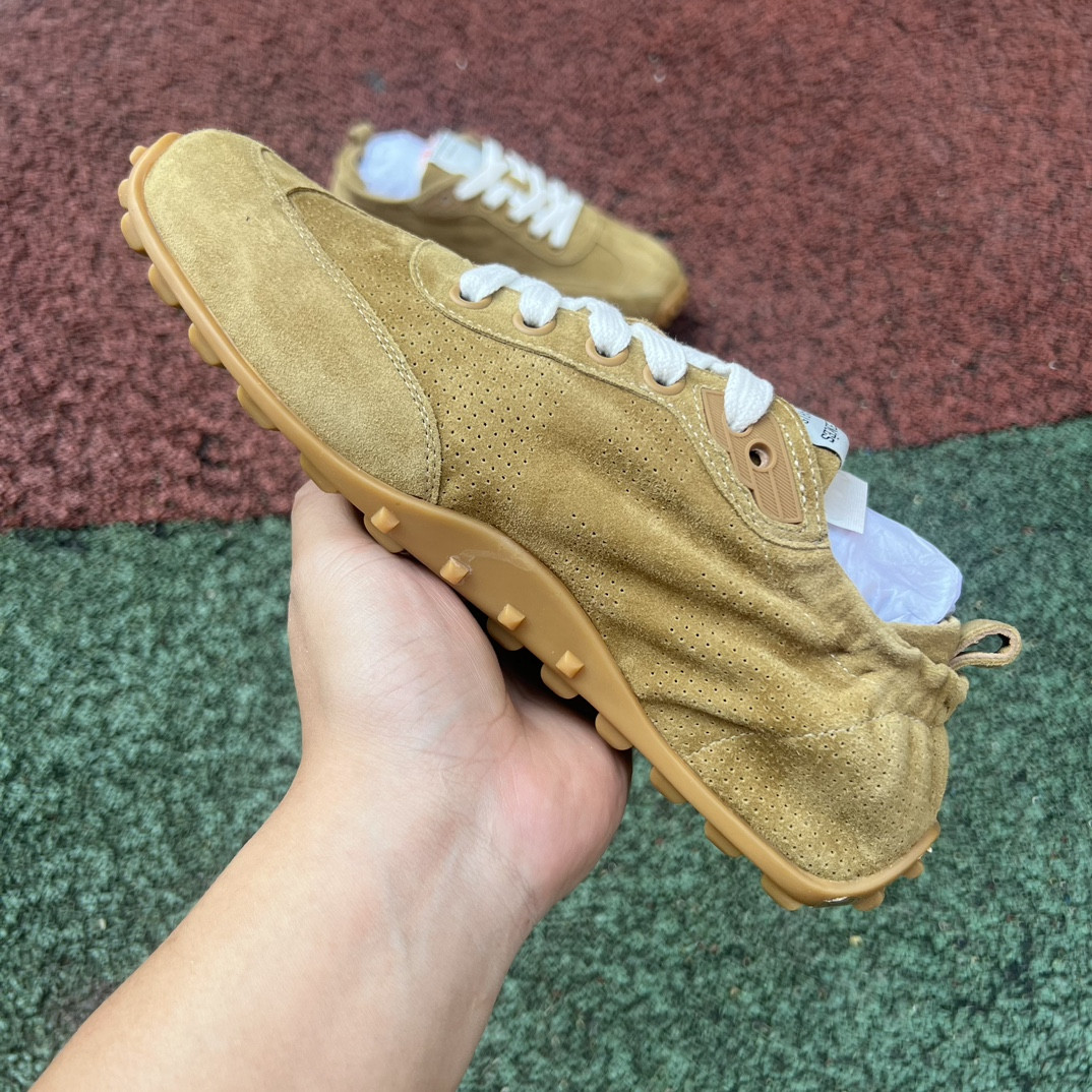 UA H**me5 In Sneaker