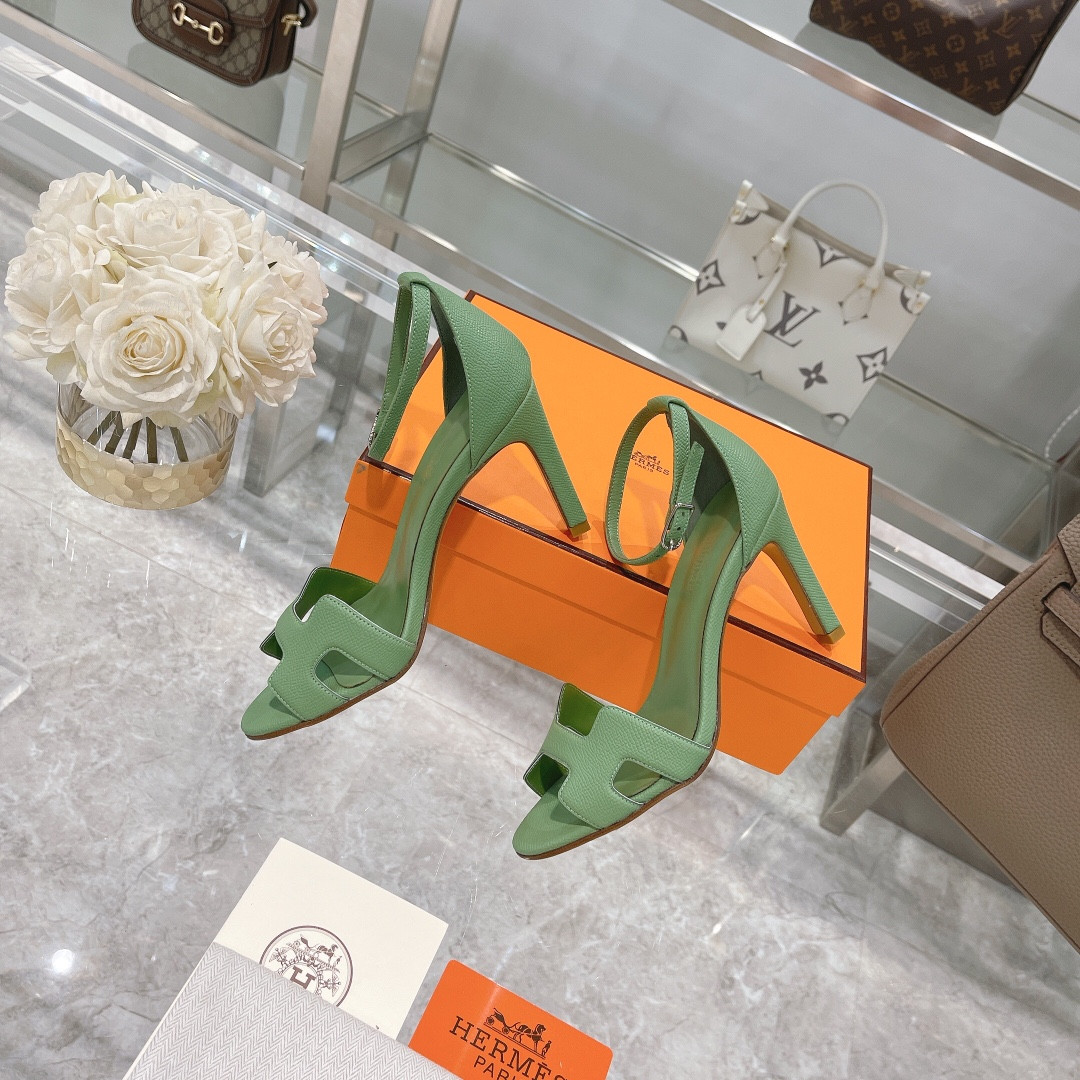 UA H**me5 Heeled Sandal