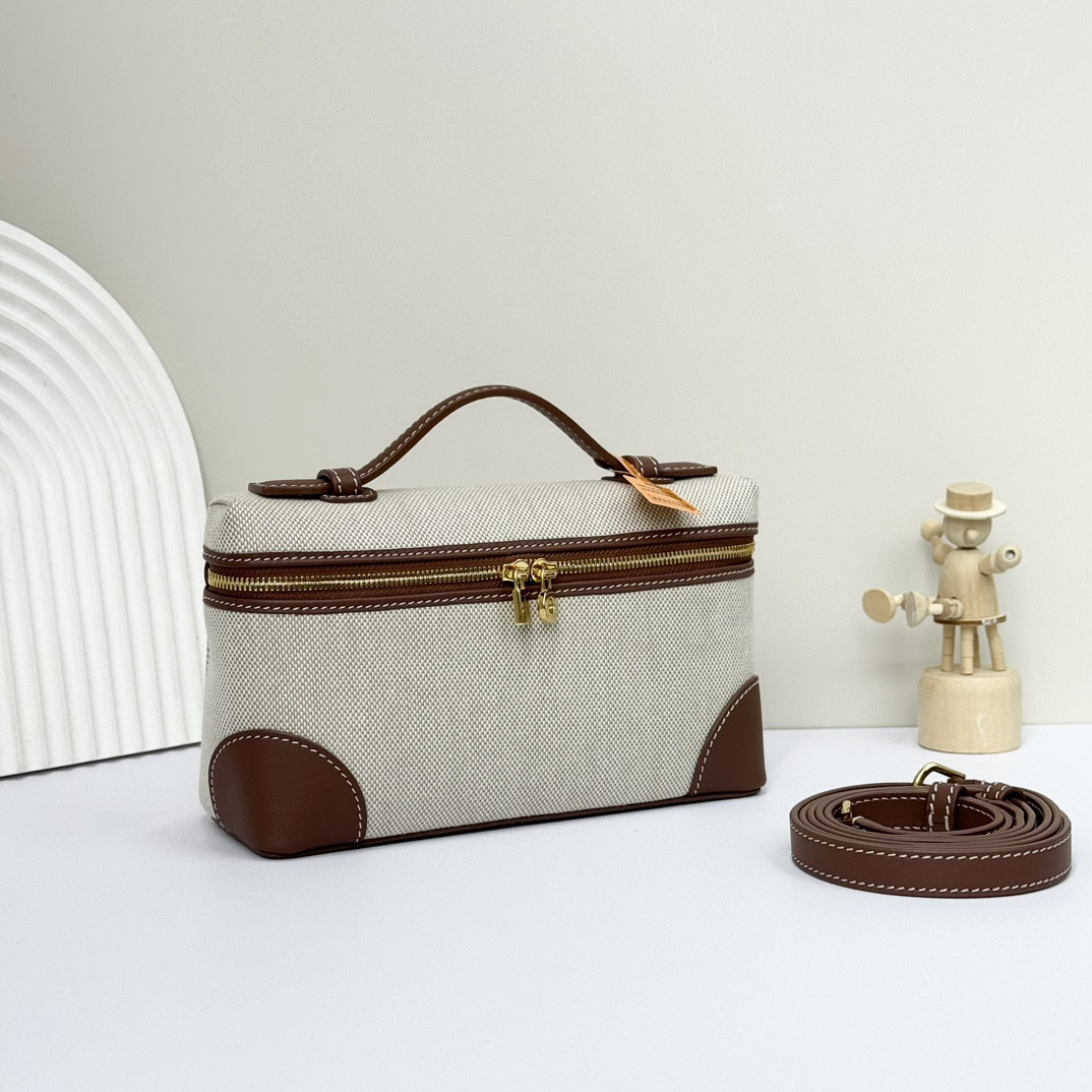 L0r0 P1ana Extra Pocket L19 Cotton, Linen 11 x 19 x 6.5 cm