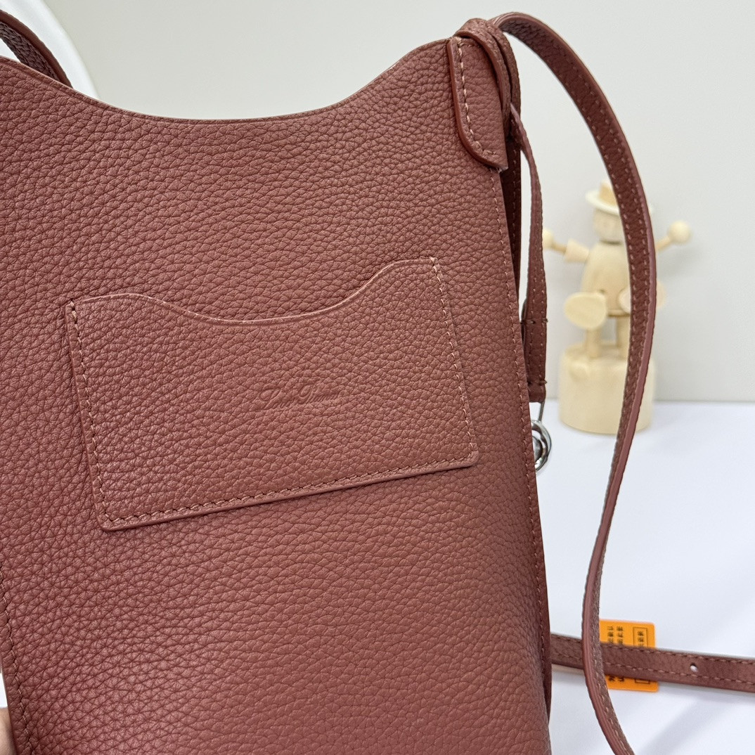 L0r0 P1ana Mini Bale Bag Calfskin 20x15x4cm