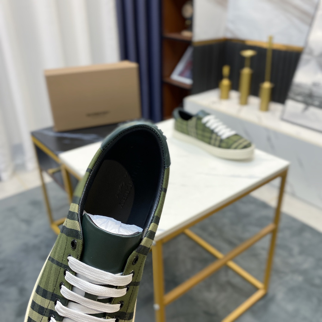 UA Bv*b*rry Check and Leather Sneakers