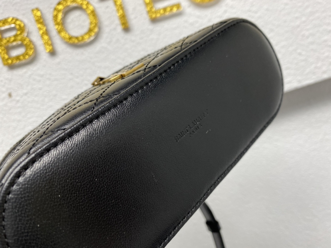 Y51 GABY VANITY BAG IN LAMBSKIN 18 X 11 X 6.5 CM