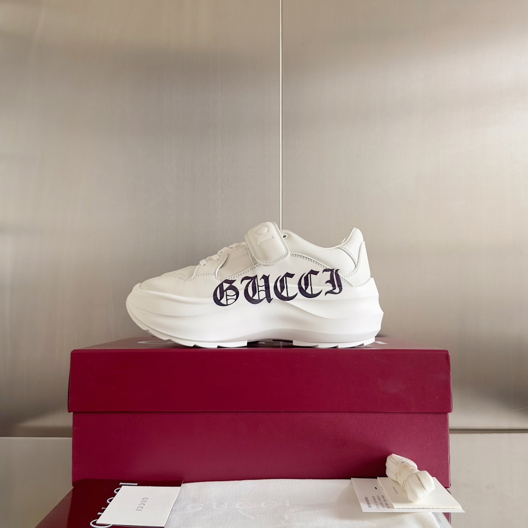 UA Gvc*1 Wave wedge sneaker