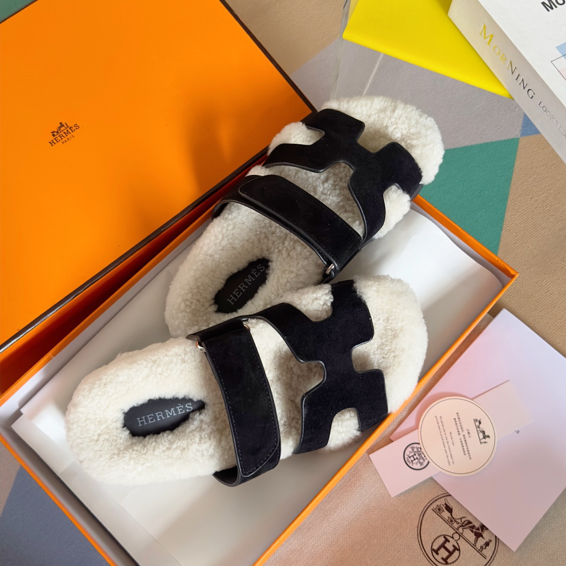 UA H**me5 Chypre sandal