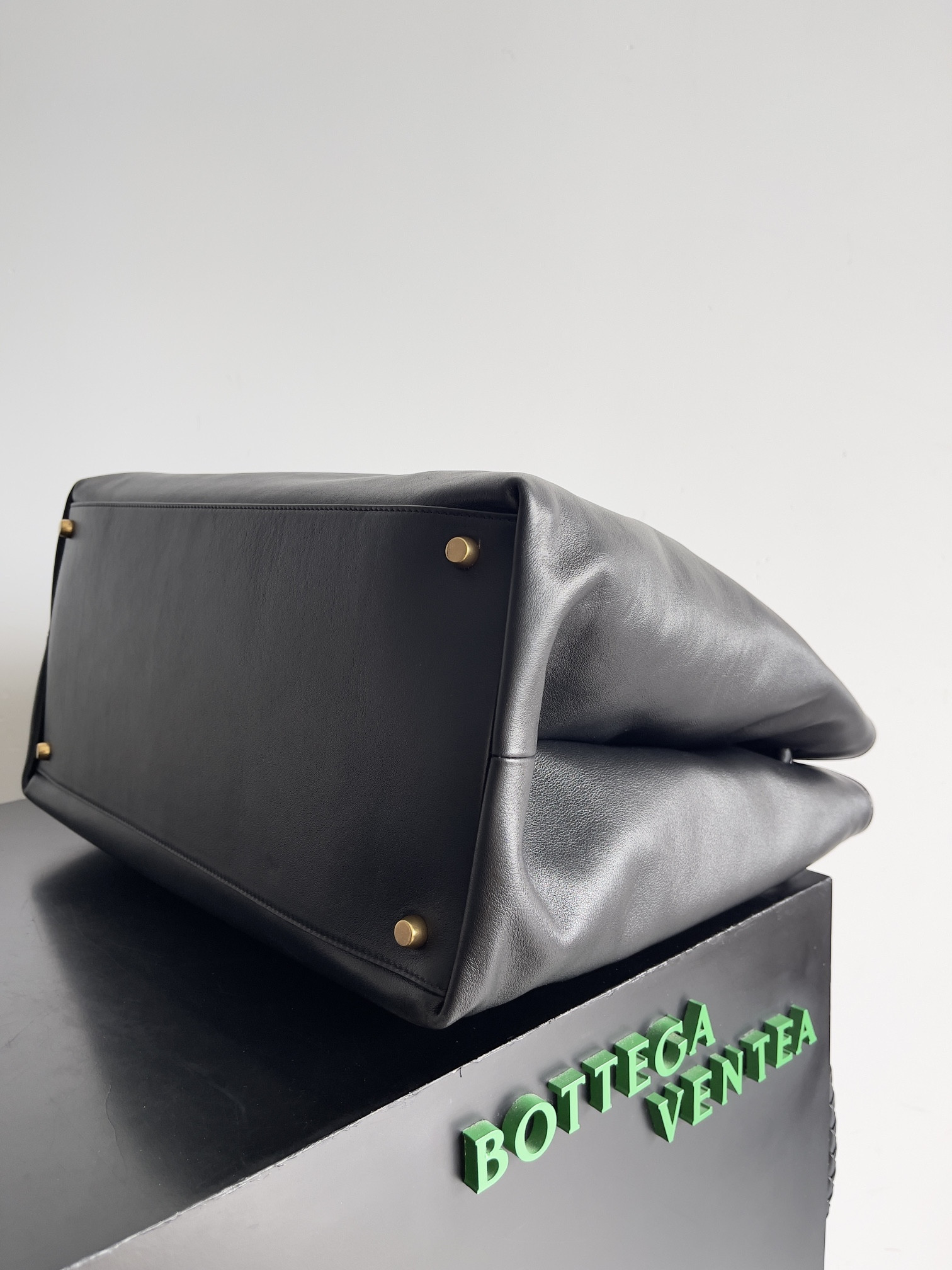 B0tt*ga Ven*ta Large Andiamo 42x18x35cm