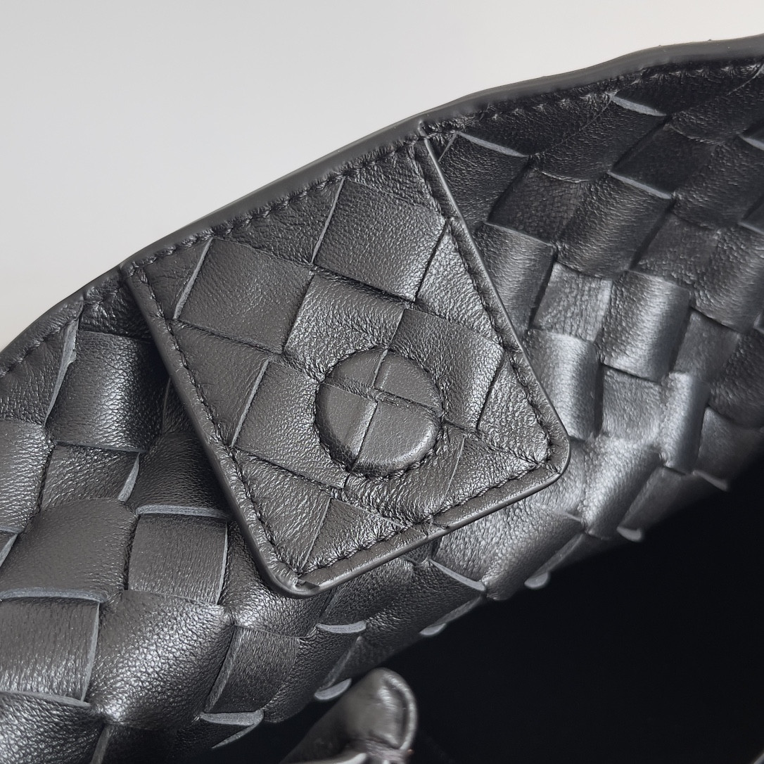 B0tt*ga Ven*ta Medium Andiamo 32x25x11CM