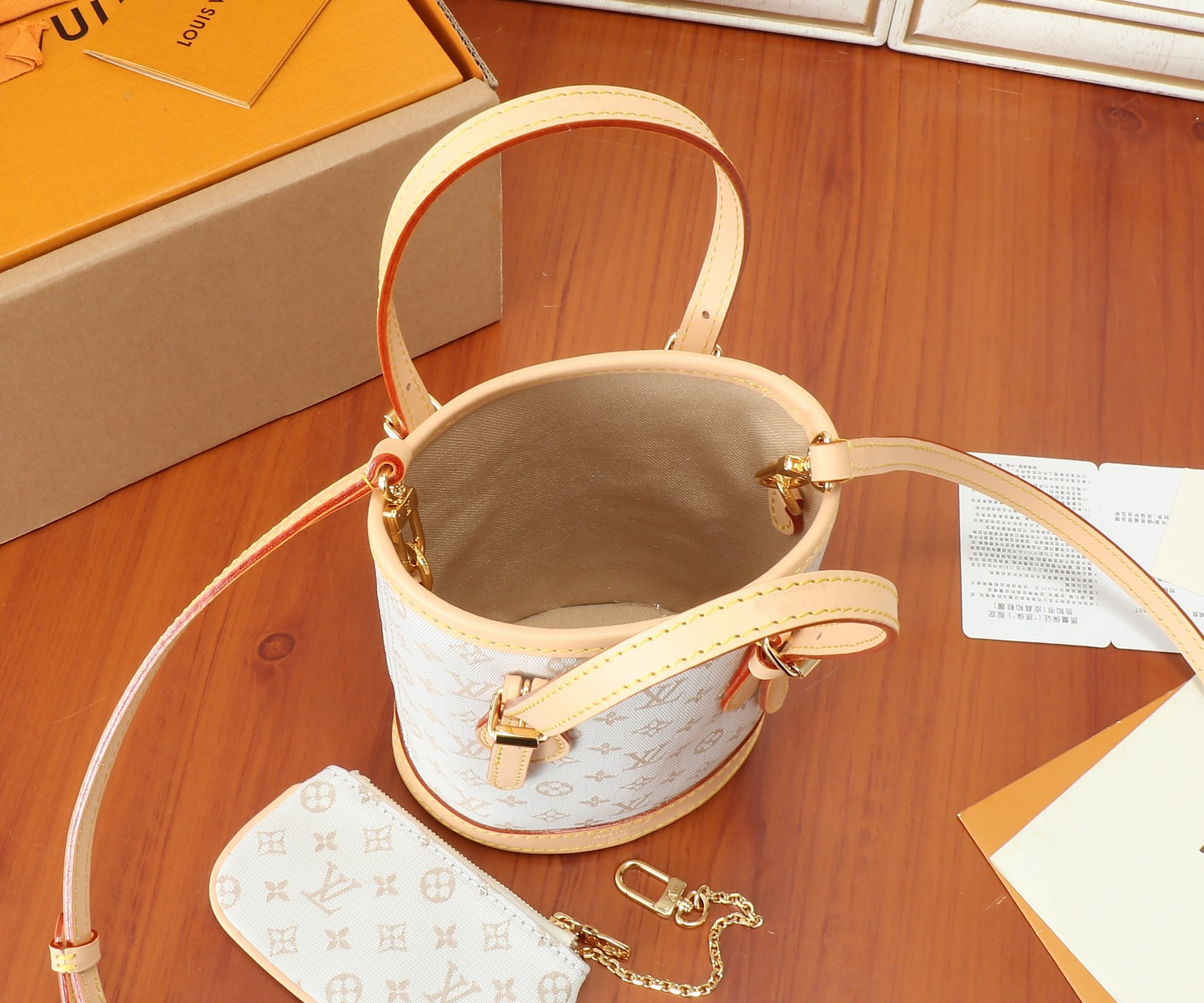 LV Match Nano Bucket  M12317 13x17x9CM