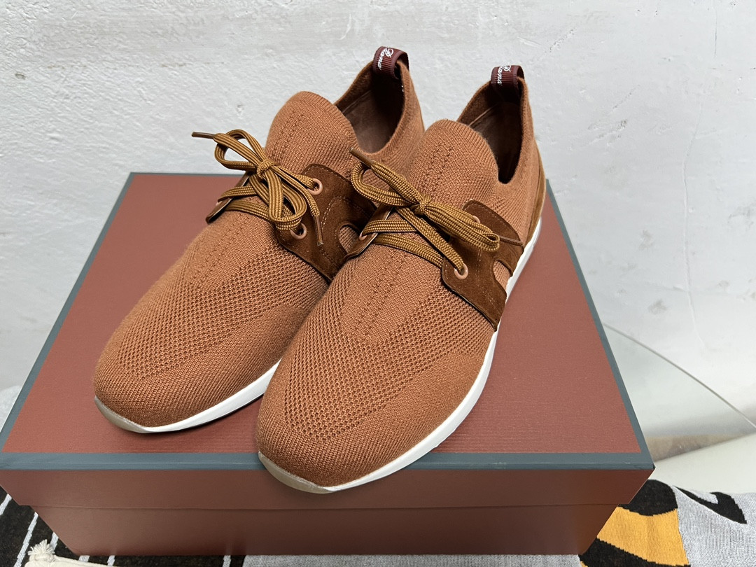 UA L0r0 P1ana 360 LP Flexy Walk Sneaker