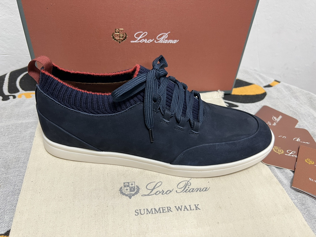 UA L0r0 P1ana Soho Walk Sneaker