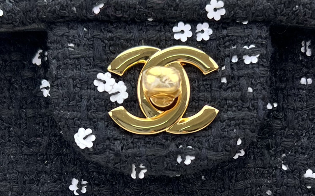 Ch**el Classic Flap Bag 25cm