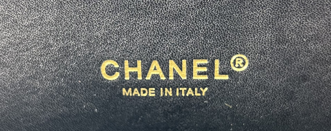 Ch**el Classic Flap Bag 25cm