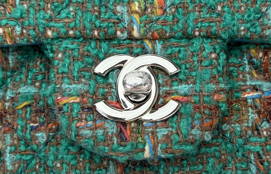 Ch**el Classic Flap Bag 20cm