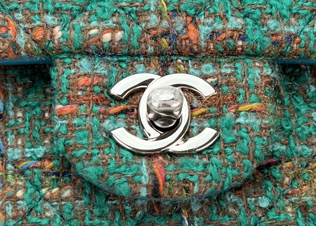 Ch**el Classic Flap Bag 25cm