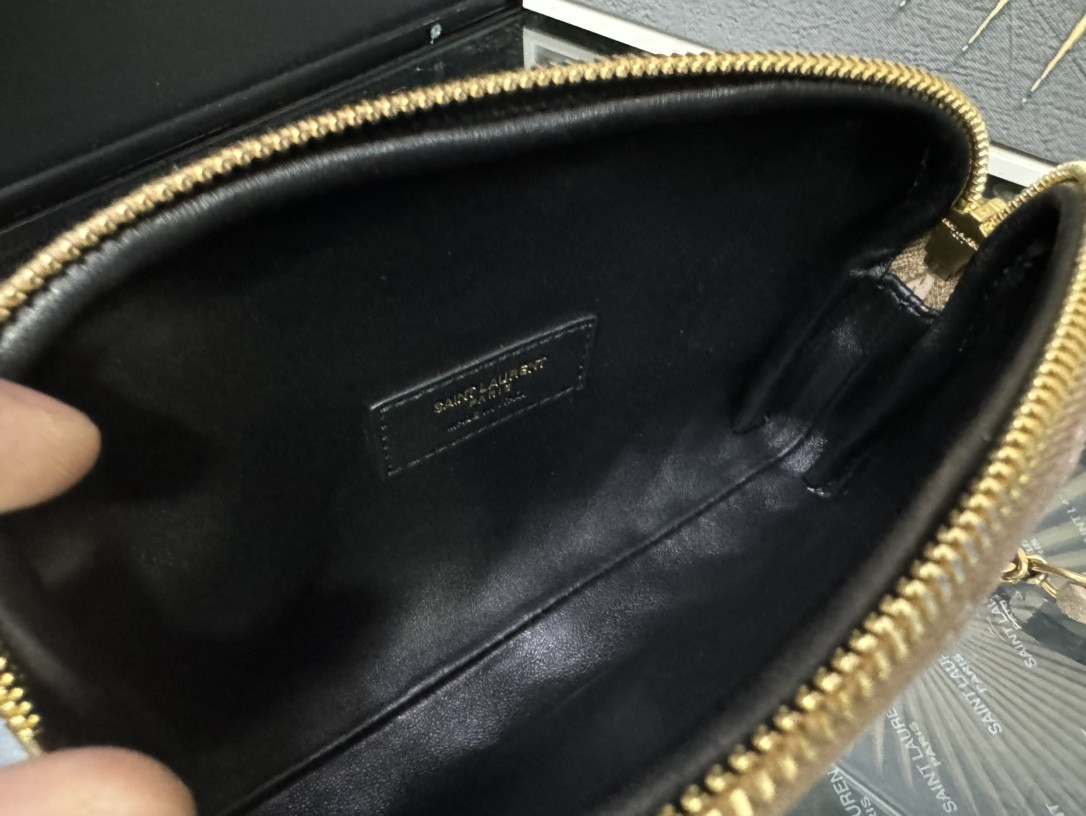 Y51 Gaby 18x13x3.5cm