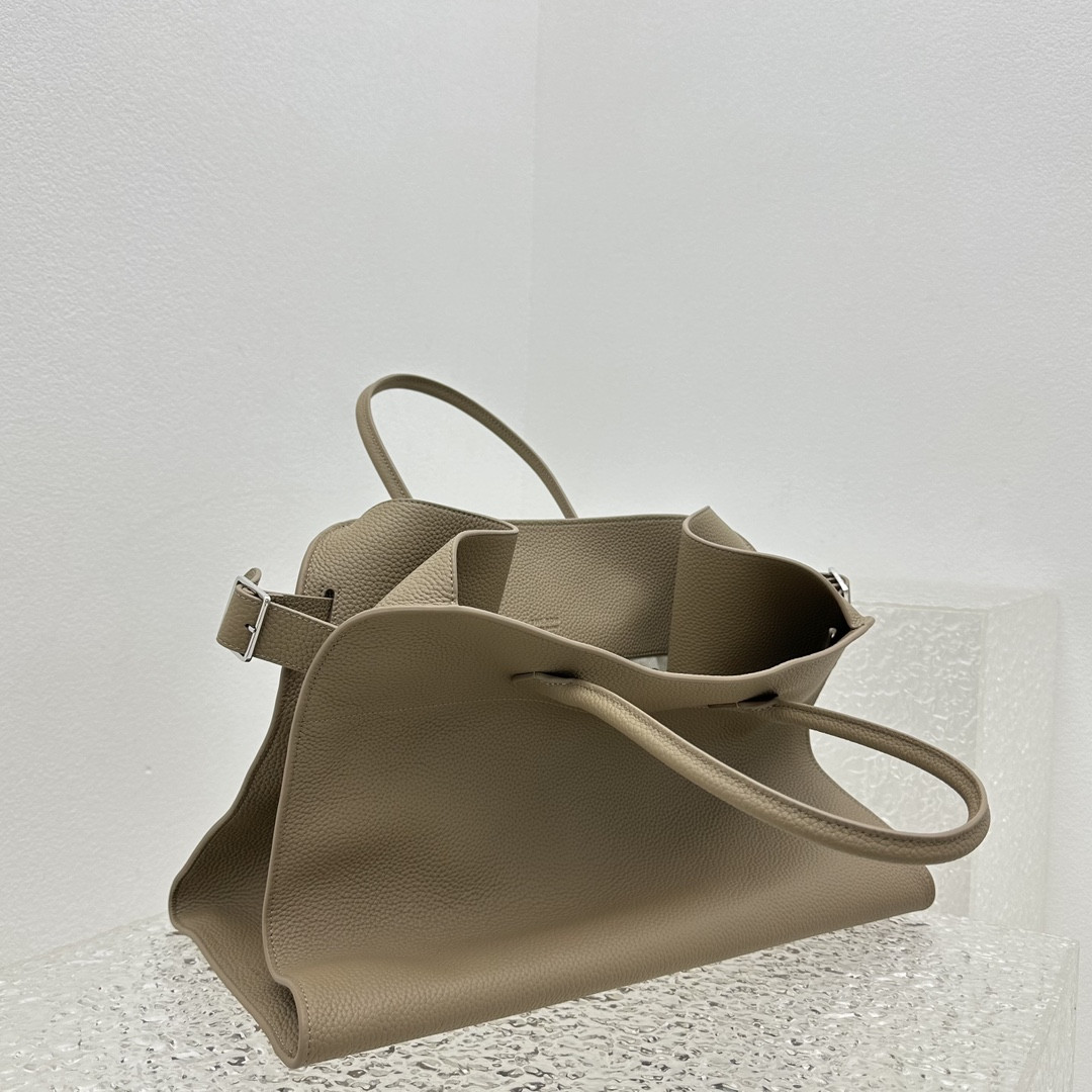 The R0w MARGAUX 15 38.5x16x30cm