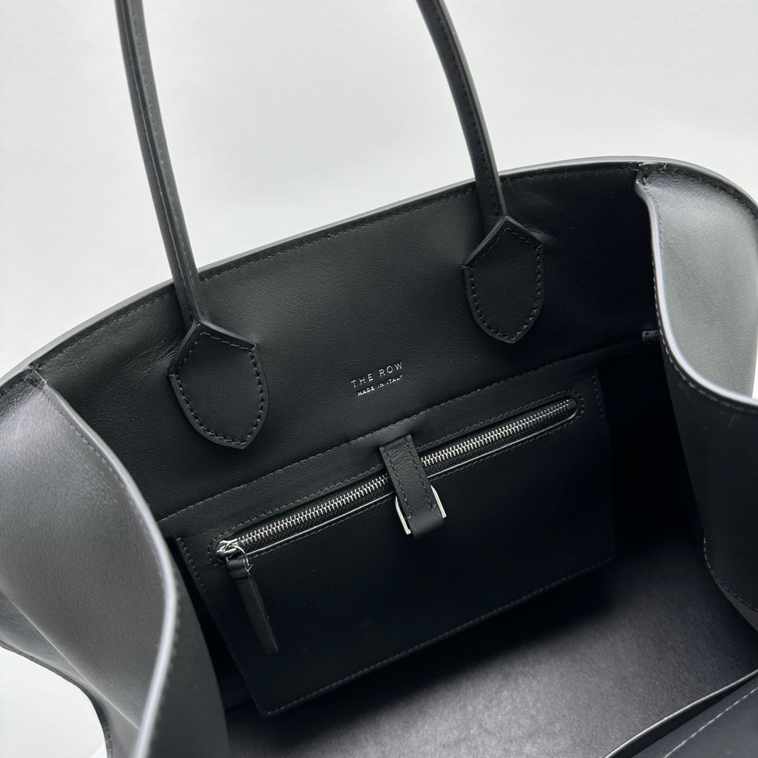 The R0w Margaux belt 15 38.5x16x30cm