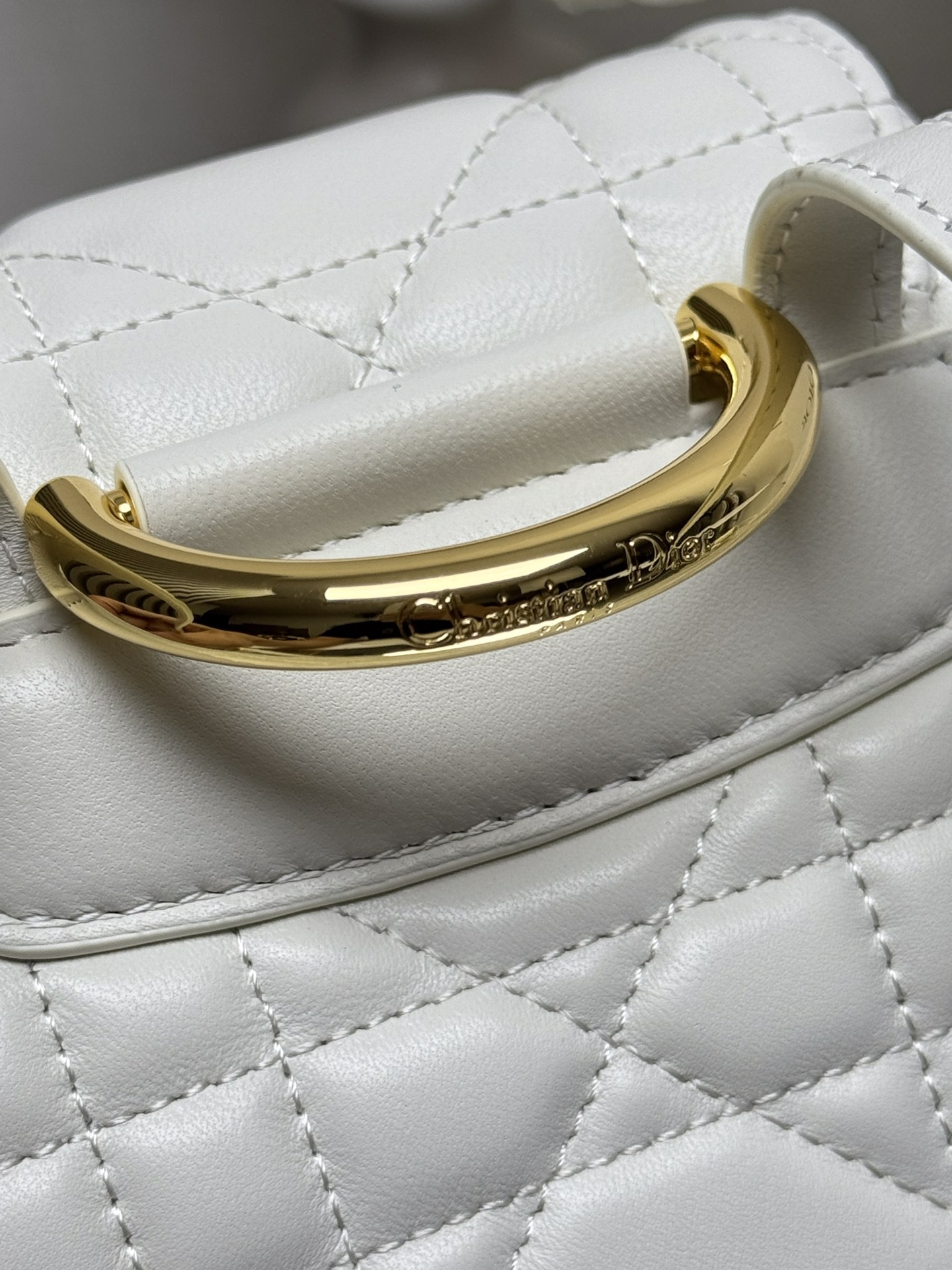 D10r Caro Backpack Small 19.5 x 18.5 x 8.5 cm