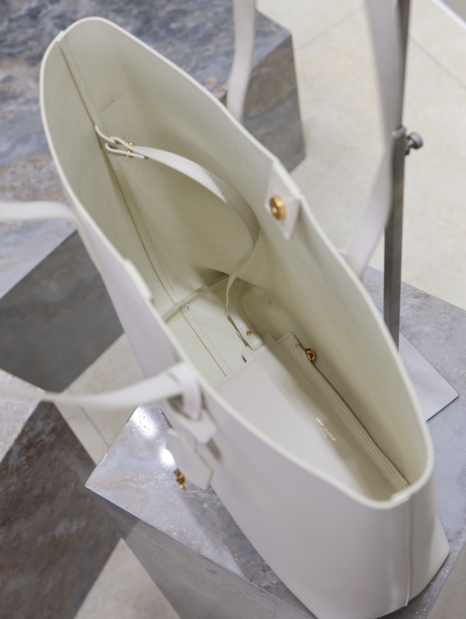 Y51 SHOPPING Sa1nt Lau*nt IN LEATHER 32.5×35×10.5cm