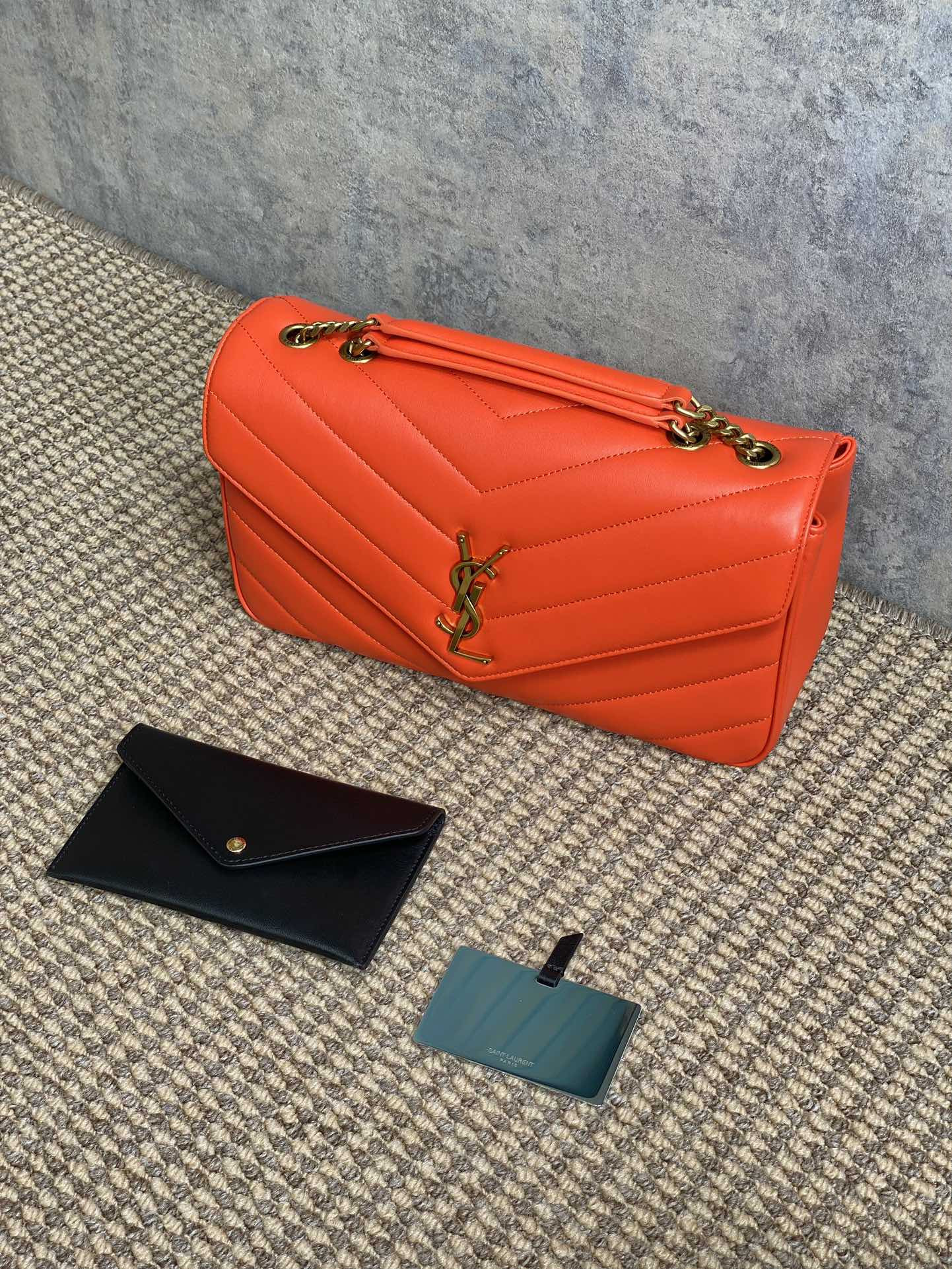 Y51 LOULOU medium in MATELASSÉ lambskin 29x17x8cm