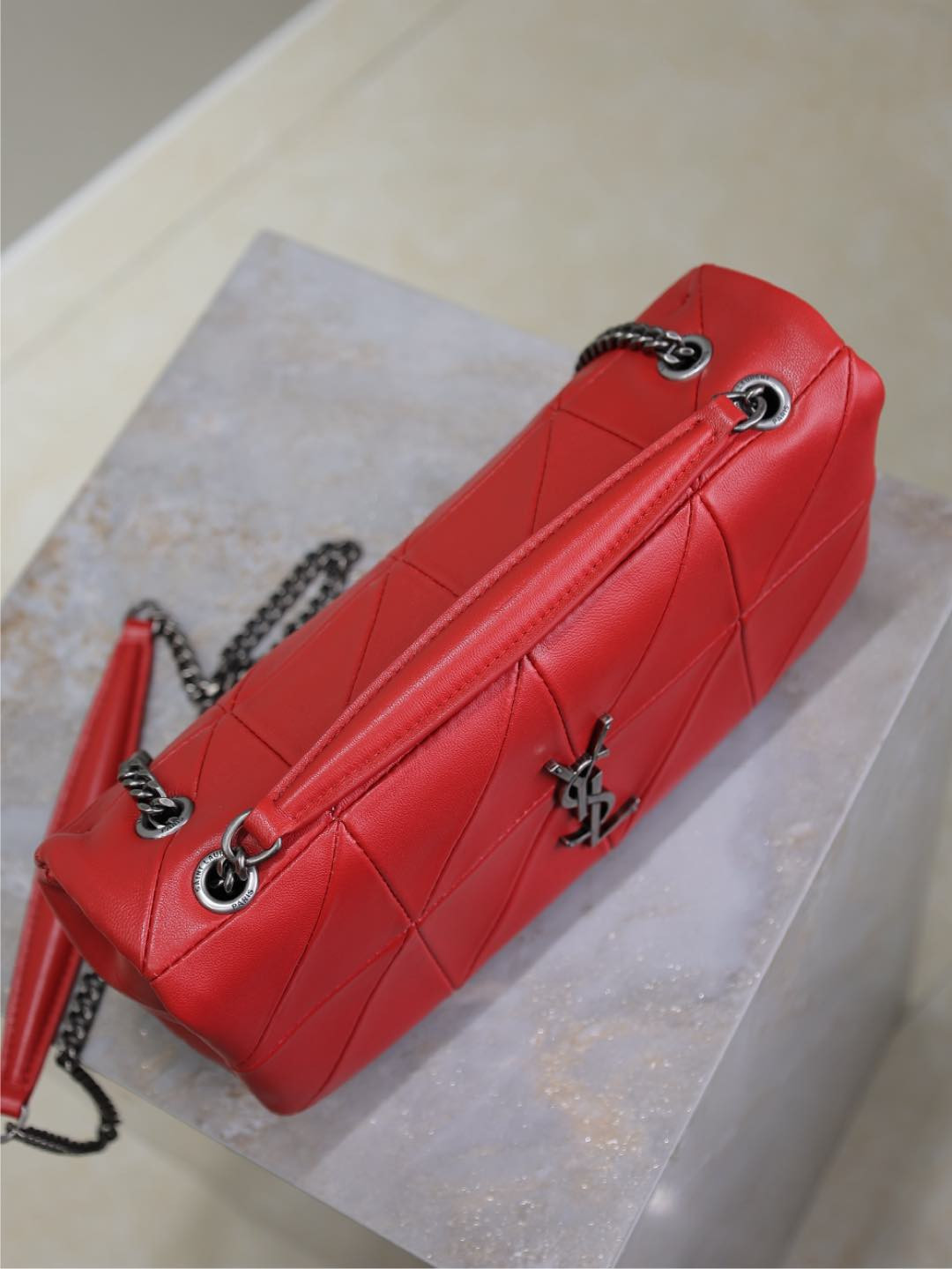 Y51 Jamie Medium 25x15x7.5cm