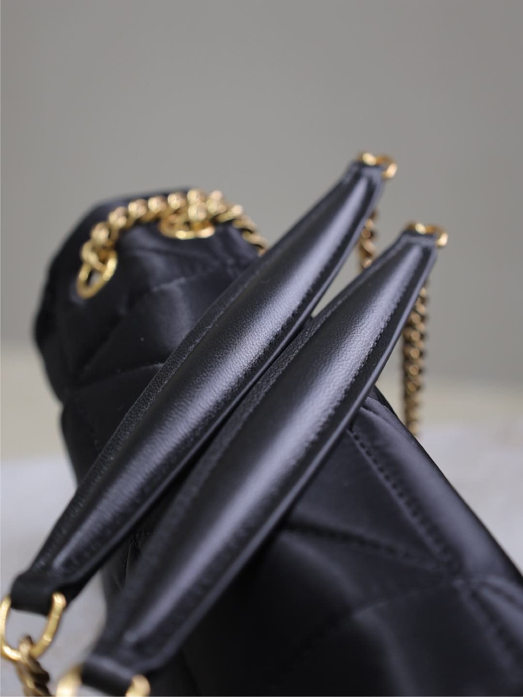 Y51 Jamie Medium in Nylon 25x15x7.5cm