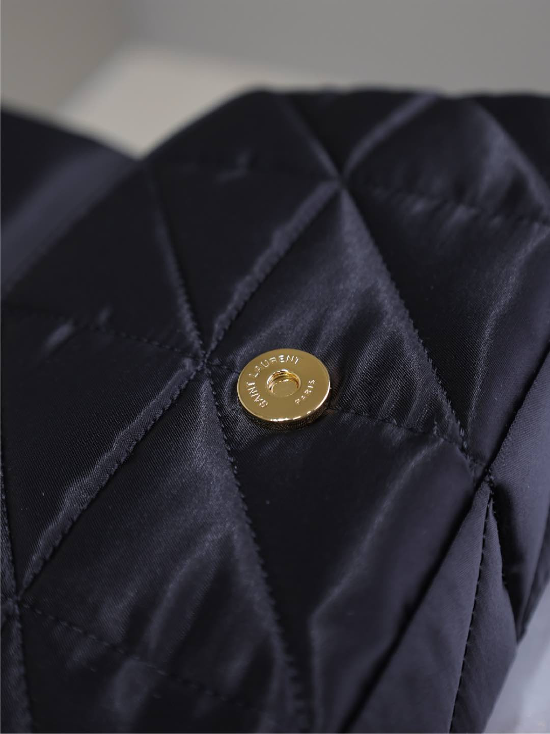 Y51 Jamie Medium in Nylon 25x15x7.5cm