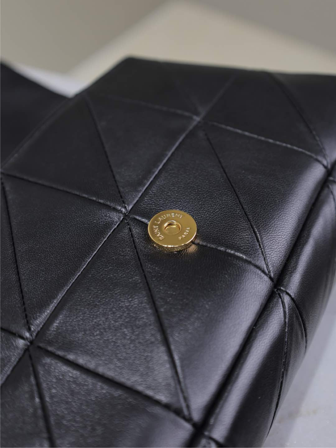 Y51 Jamie Medium 25x15x7.5cm