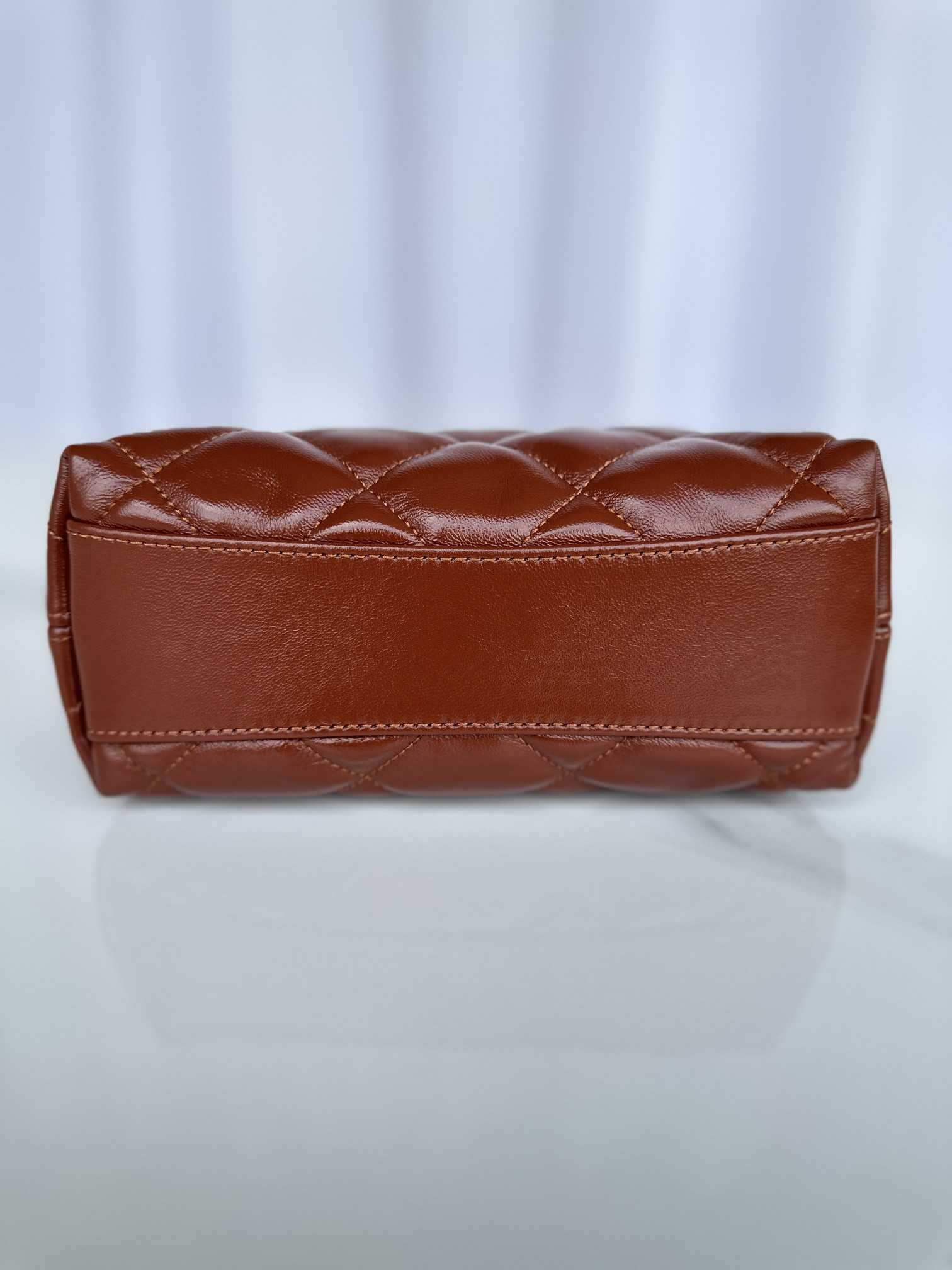 Ch**el Hobo Handbag 22×22×9cm