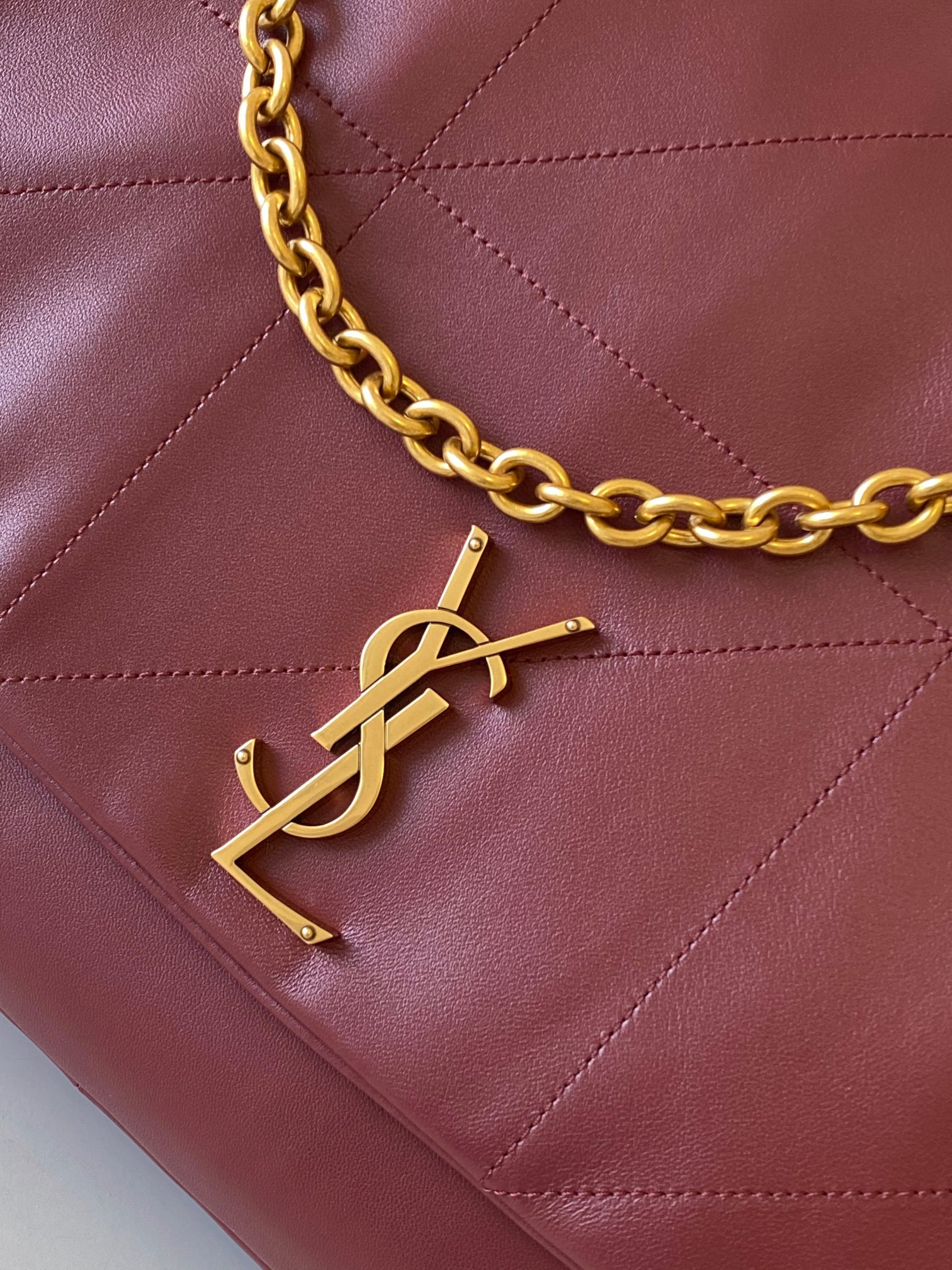 Y51 large jamie 4.3 in lambskin 43x29x9cm