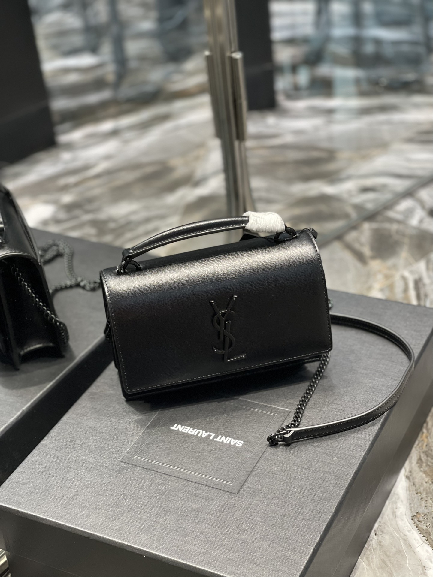 Y51 Sunset Woc 19x14x5.5cm