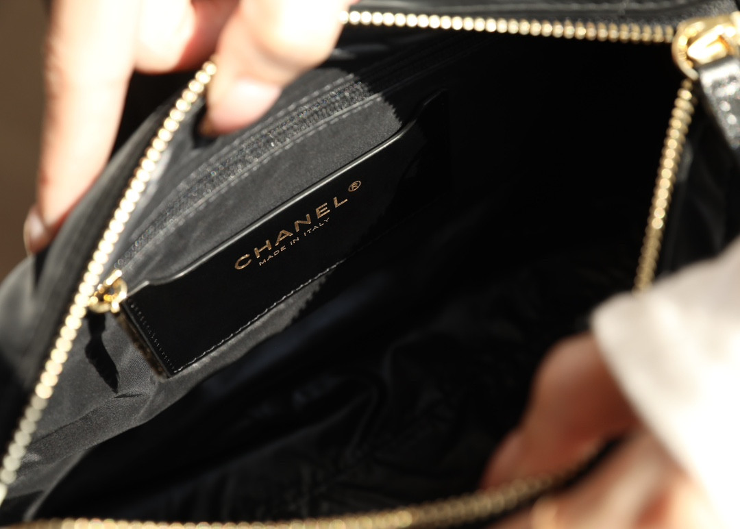 Ch**el Hobo Handbag 20x32x12cm