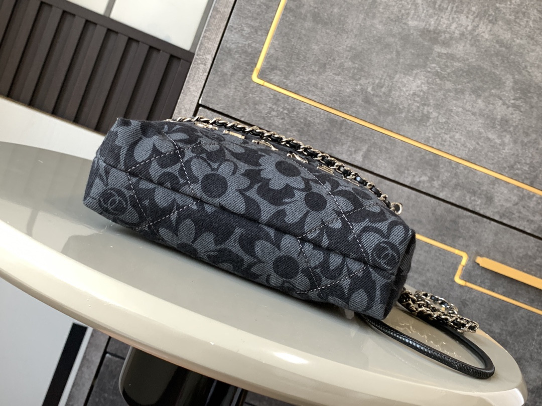 Ch**el 22 MINI HANDBAG 20x19X6cm