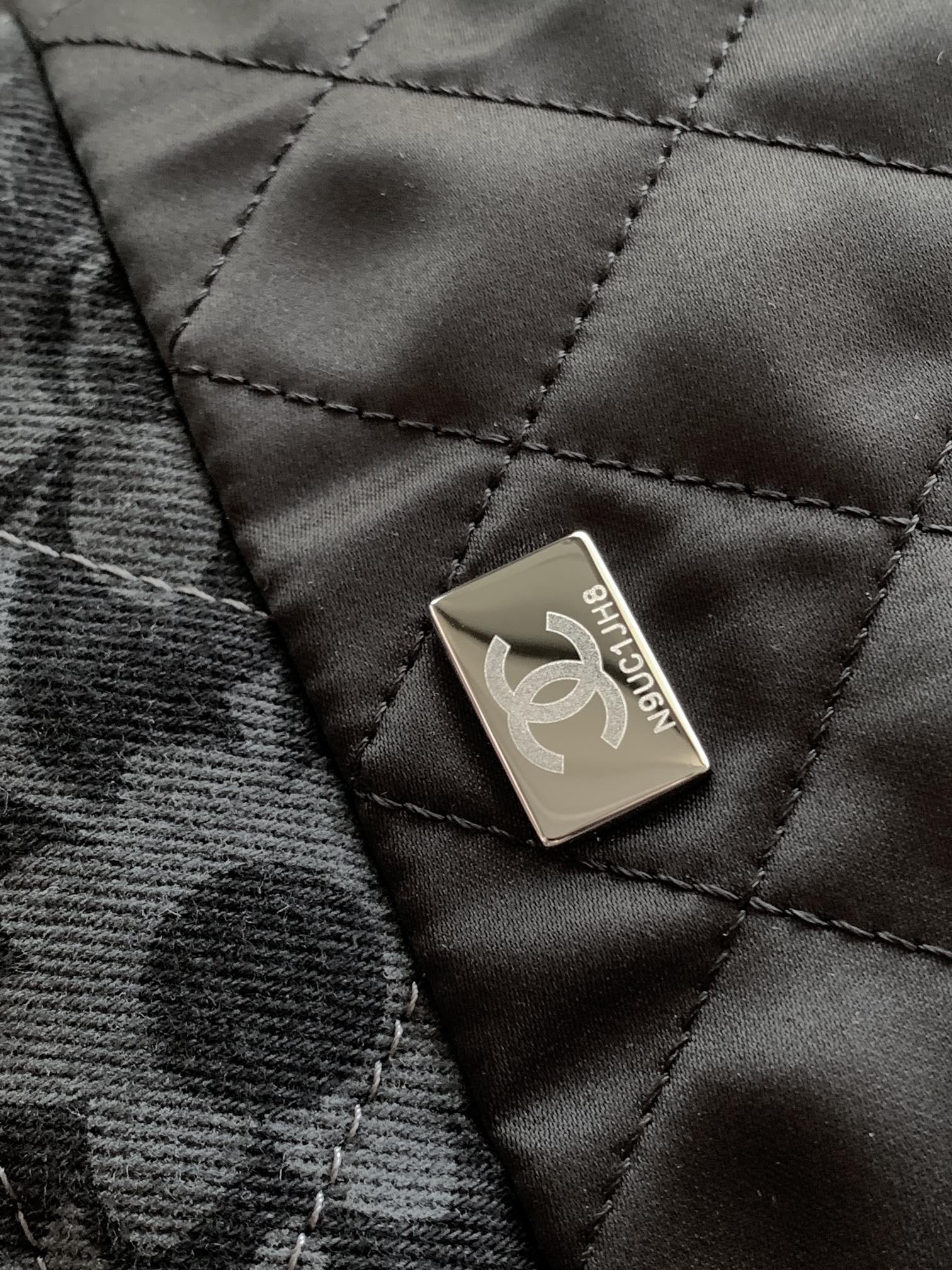 Ch**el 22 MINI HANDBAG 20x19X6cm