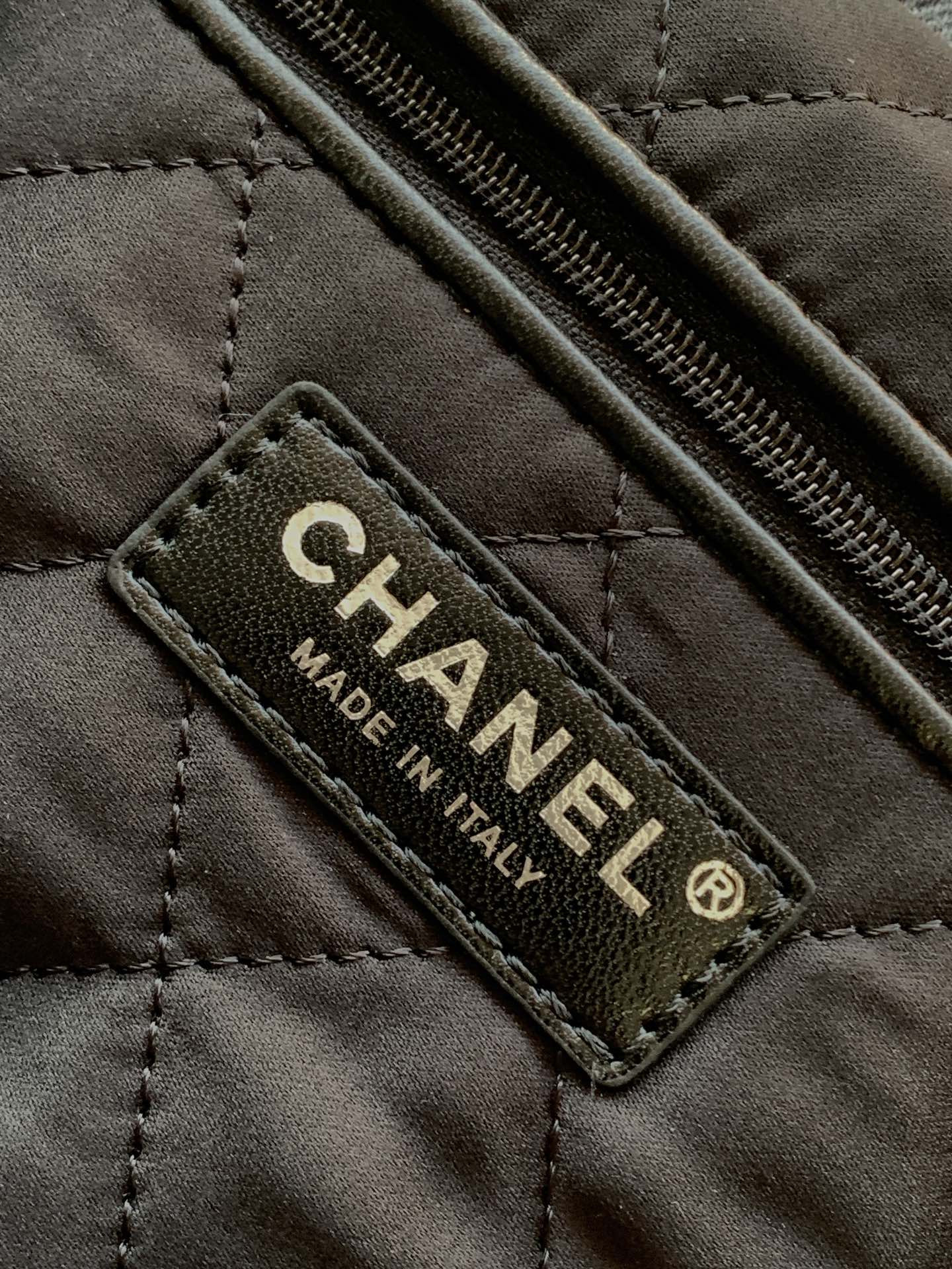 Ch**el 22 HANDBAG 35×37×7cm