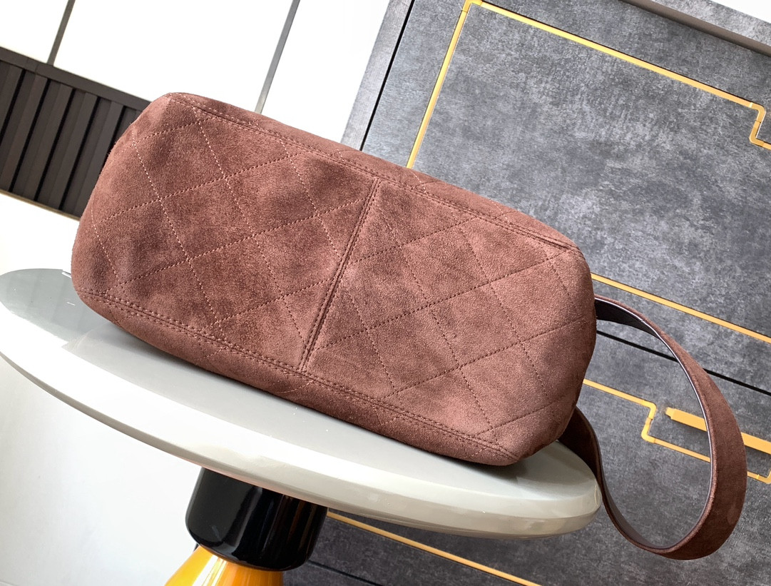 Ch**el Vintage bag 28x12.5x24cm