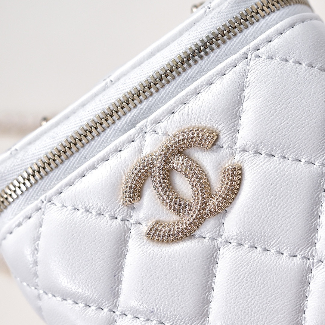 Ch**el Small Vanity with Chain 8.5x11x7cm